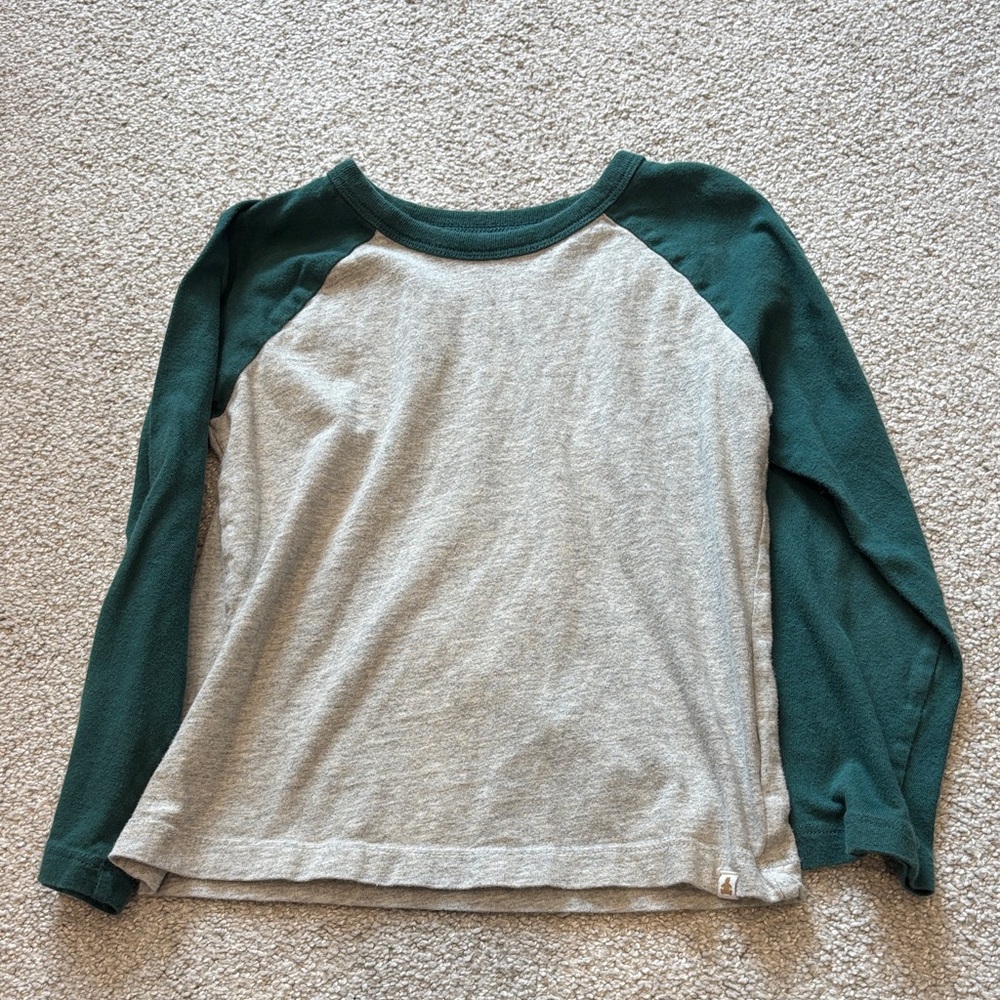 GAP Kids Raglan Long-Sleeve Tee in Gray and Forest Green